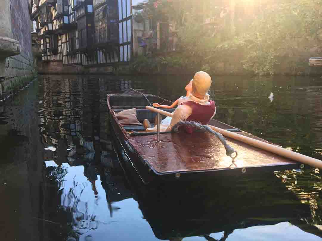 Evening punting at Weavers